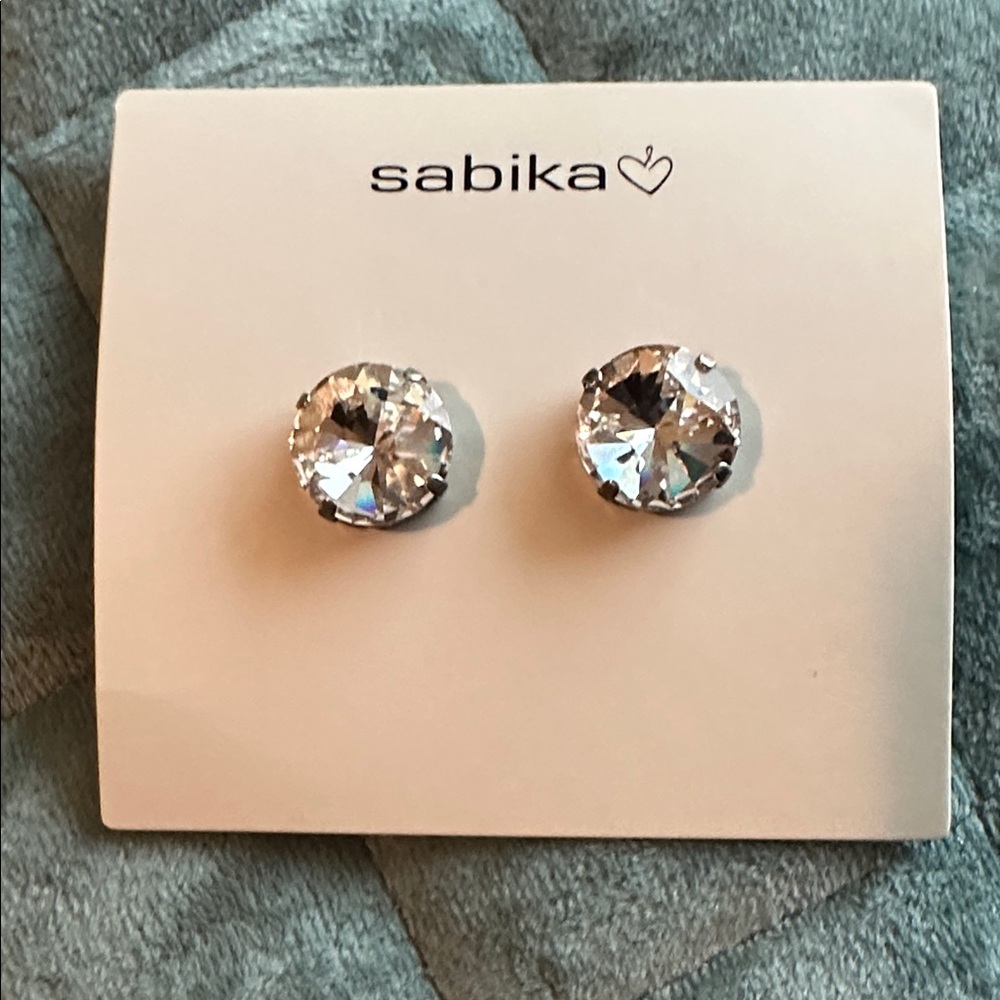 Sabika Vienna studs